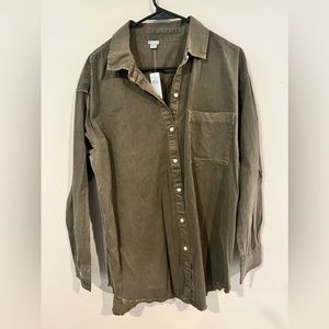 American Eagle/Aerie Army Green Button Up